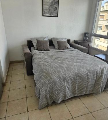 Studio confortable Genevois