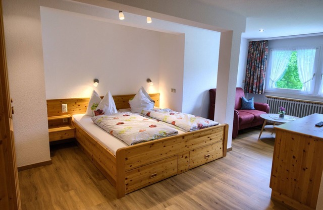 Estudio 'Doppelzimmer Nr 2' con vistas a la montaña, jardín compartido y Wi-Fi