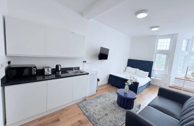 Studio Flat 2 in Golders Green
