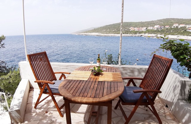 Apartamento-estudio en la playa Zavalatica, Korcula (AS-189-a)