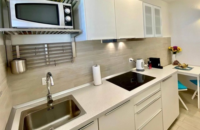 Apartamento-estudio con un balcon Ist (AS-22436-a)