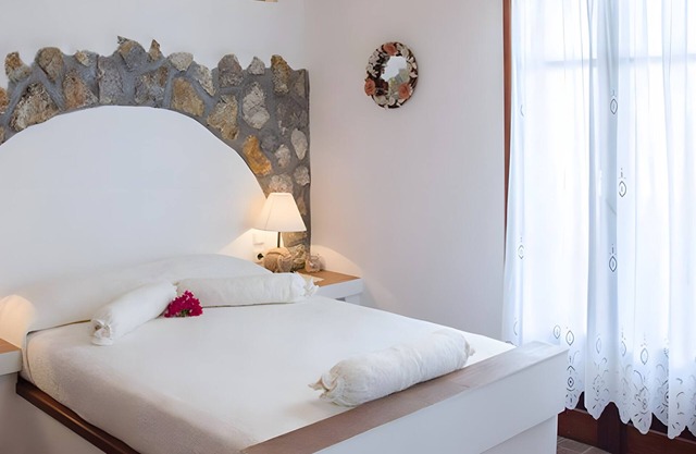 Estudio 'Galateia' con terraza privada, Wi-Fi y aire acondicionado