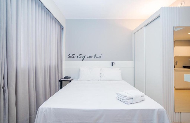 Studio Let's stay in bed - HSB070