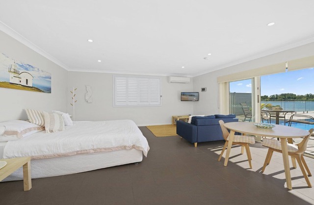 76A Hibbard Drive - Hibbard Haven