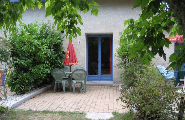 Estudio intermedio para 4 personas, piscina, terraza jardín.