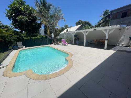 Studio piscine centre Gosier
