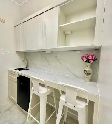 Studio Two Condominium, Alabang Northgate Cyberzone, DOVE-Fiber Wi-Fi Netflix ready