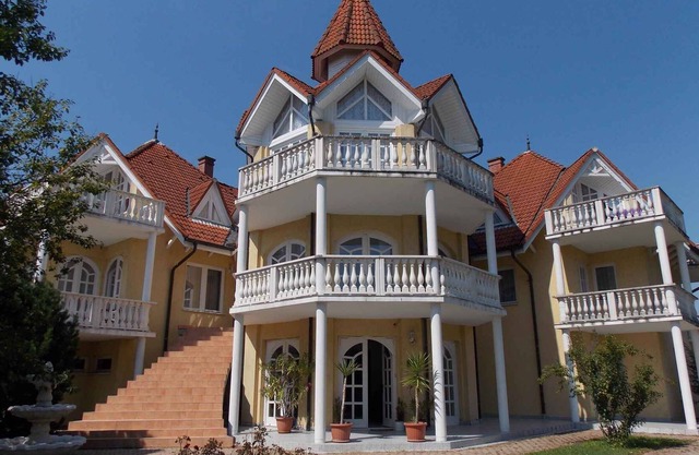 Apartamento vacacional con jardín y de Internet