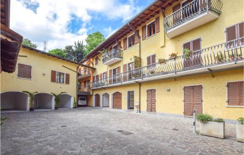 Stunning Apartment In Manerba Del Garda
