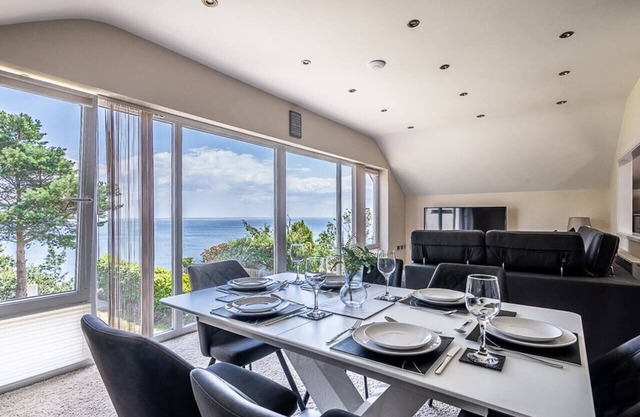 Stunning apartment with uninterrupted views