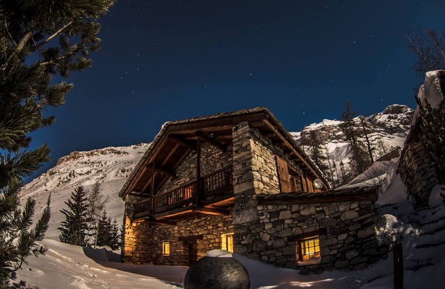 Hermoso chalet cerca del teleférico en Val-d'Isère, con vistas a la montaña
