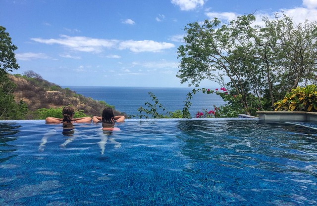 Impresionante villa directa frente a la playa en Bahía Pez Vela - Playa Ocotal