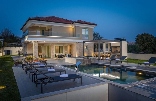 Impresionante casa en Brzac