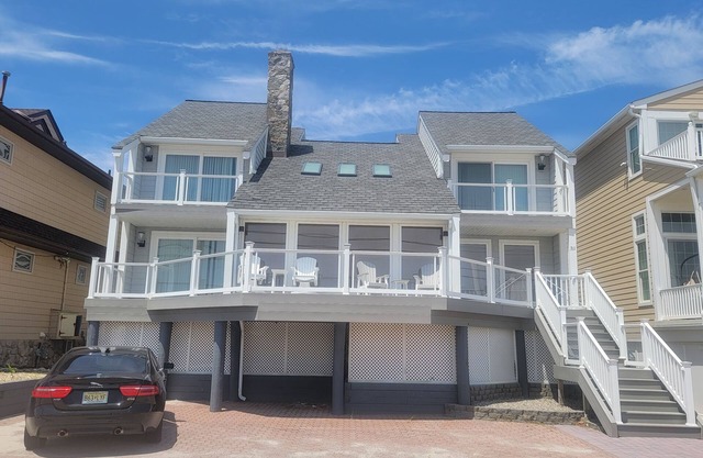 Stunning Ocean Front w/ views to die for and a pool!!