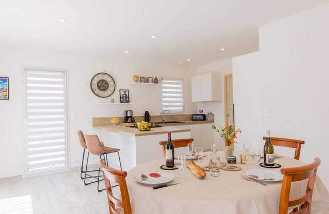 Estupenda casa de vacaciones privada para 6 personas con WIFI, TV, terraza y aparcamiento