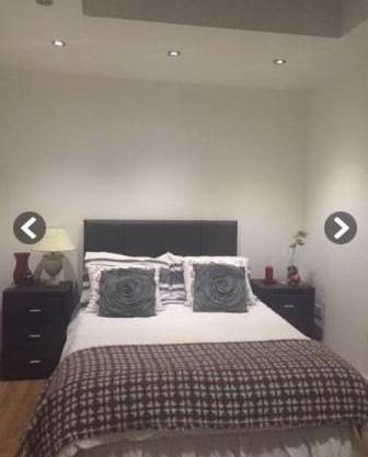 Stunning Studio2, Banstead with free off st parking