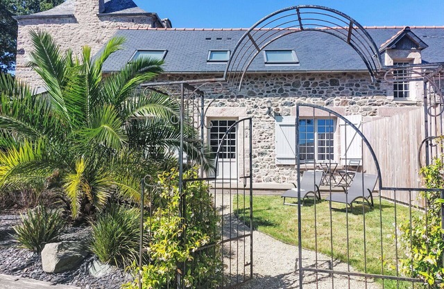 Preciosa casa de vacaciones para 3 personas con WIFI, TV, patio y aparcamiento