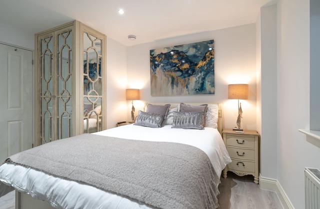 Lujo 1 Cama Jardín Flat Binfield Heath, Henley on Thames, RG9