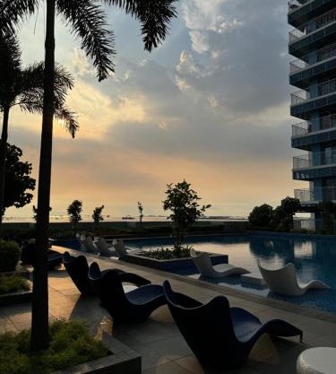 Stylish 1BR Near Airport Facing the Bay - 9d