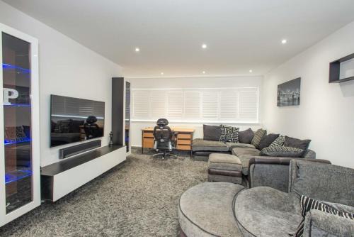 Stylish 3-Bedroom in Orpington