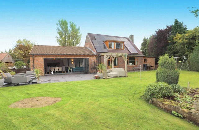 Stylish 6 Bed - Huge Garden, 10 min to Durham City