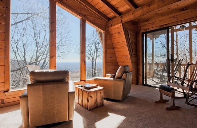 Stylish Bent Tree Home w/ spectacular views in resort community!