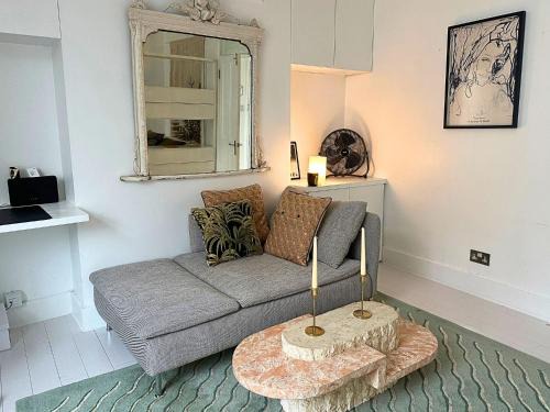 Stylish Flat by Brockley Station & Goldsmiths