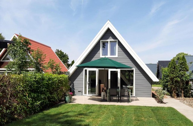 Stylish holiday home by the sea