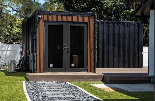 Moderno y Elegante Tiny Home en el Corazón de West Palm Beach – ¡Cerca de Todo!"