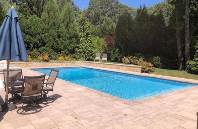 Stylish Oasis, Gorgeous Pool, Private Beach Access