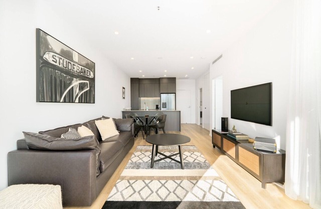 New to VRBO: Stylish Urban Apartment Close to Manuka