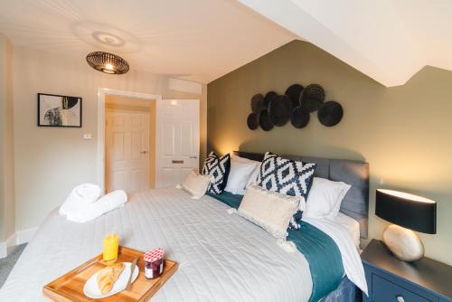 Stylish & Well Equipped Modern Home
