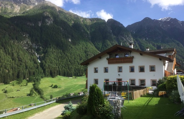Cómodo apartamento con vistas a la fantatischem Flim cascada