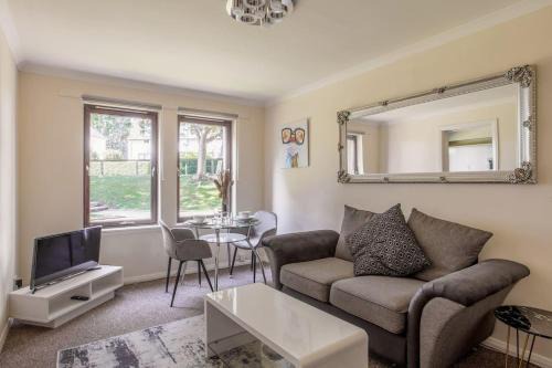 Summit Stylish Headland Court Apartment 2 Bedroom