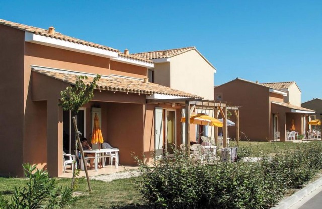 Apartamento Sun Hols les Rives du Lac (SST151) en Saint Saturnin les Avignon - 6 personas, 2 dormitorios