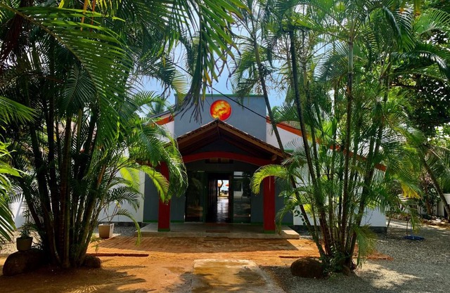 Sunbeach Hotel