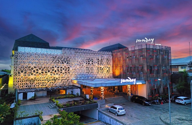 Sunday Hotel Sunset Road Near Trans Studio Mall