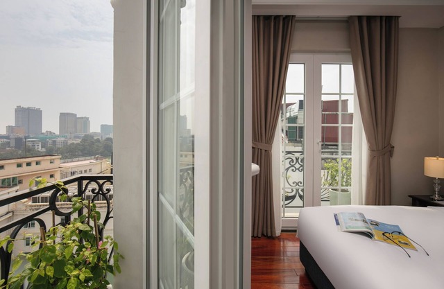 Sunline Hotel