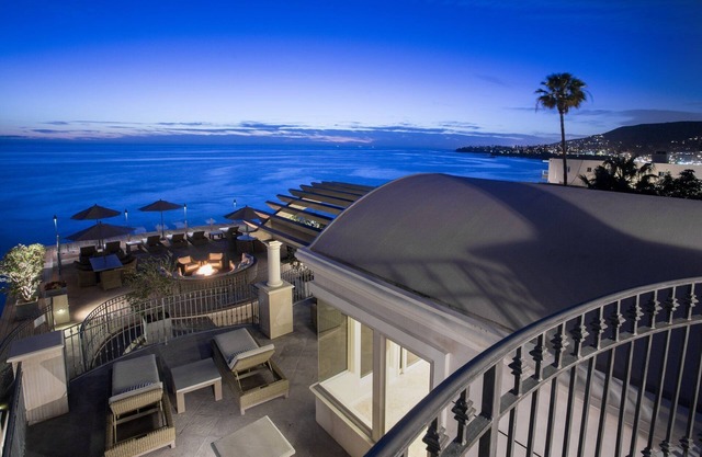 Sunset Cove Villas in Laguna Beach