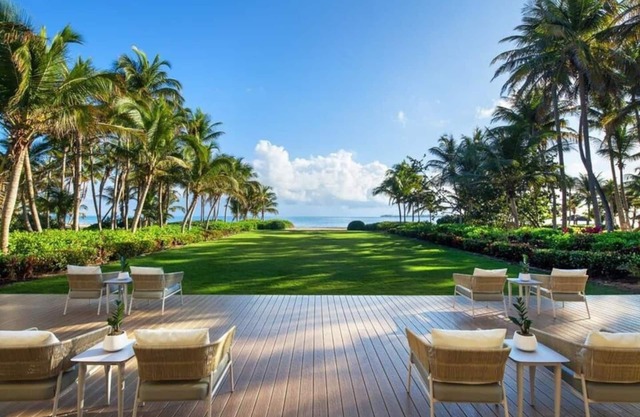 Penthouse de lujo de 4 dormitorios en St. Regis Bahia Beach Resort