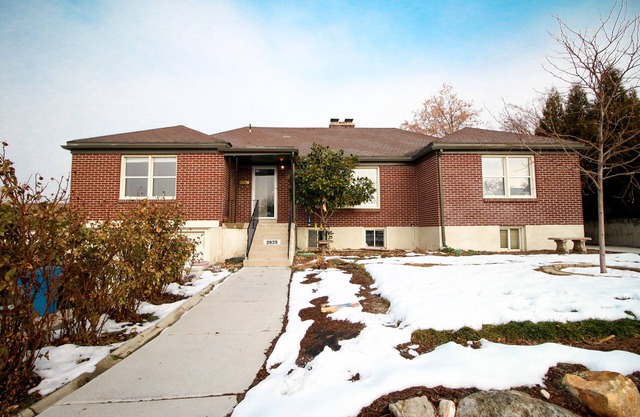 Gran casa hermosa! 3Bed 2Bath 4queen Camas Mascotas *
