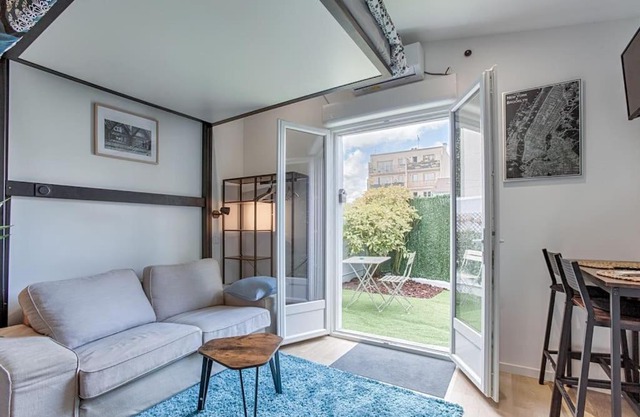 Superbe Studio avec Jardin Privé