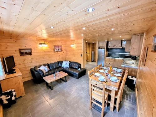 Superbe T3 + cabine au centre des Gets, proche pistes, 7 pers, 4⭐, Wifi, équipements complets - FR-1-598-83