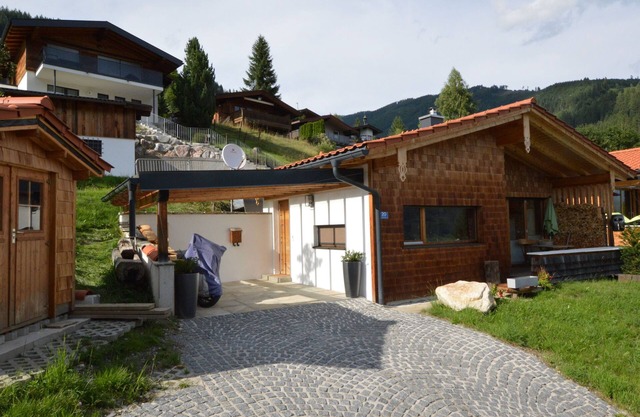 Sustainable chalet with infrared cabin