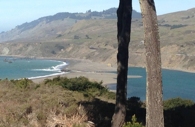 Vistas panorámicas del océano, la playa y el río ruso ~ más una cabaña linda y acogedora