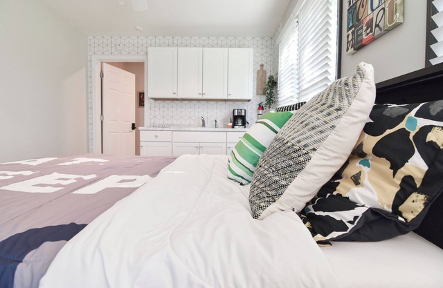 Sweet 1BR 1BA 5 min to lake 20 min to downtown CLT