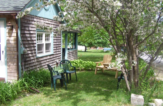Dulce Cottage un cuarto de milla de la entrada al Parque Nacional de Acadia.