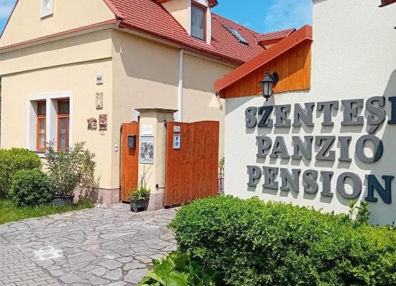 Szentesi Panzió