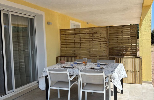 T2 rental in villa near solenzara