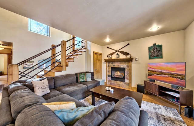Tahoe Family Haven - Ubicación central, bañera de hidromasaje, mesa de billar, 4 BD / 3 BA